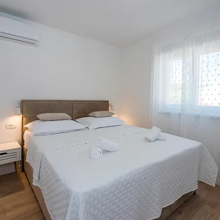 Luxury Apartments Nicole Trogir Exterior photo